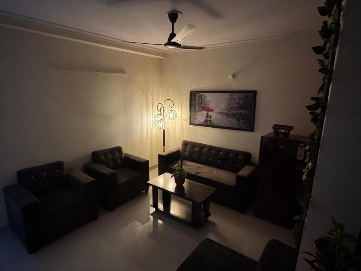 The Den- Private For Long Apartment New Delhi