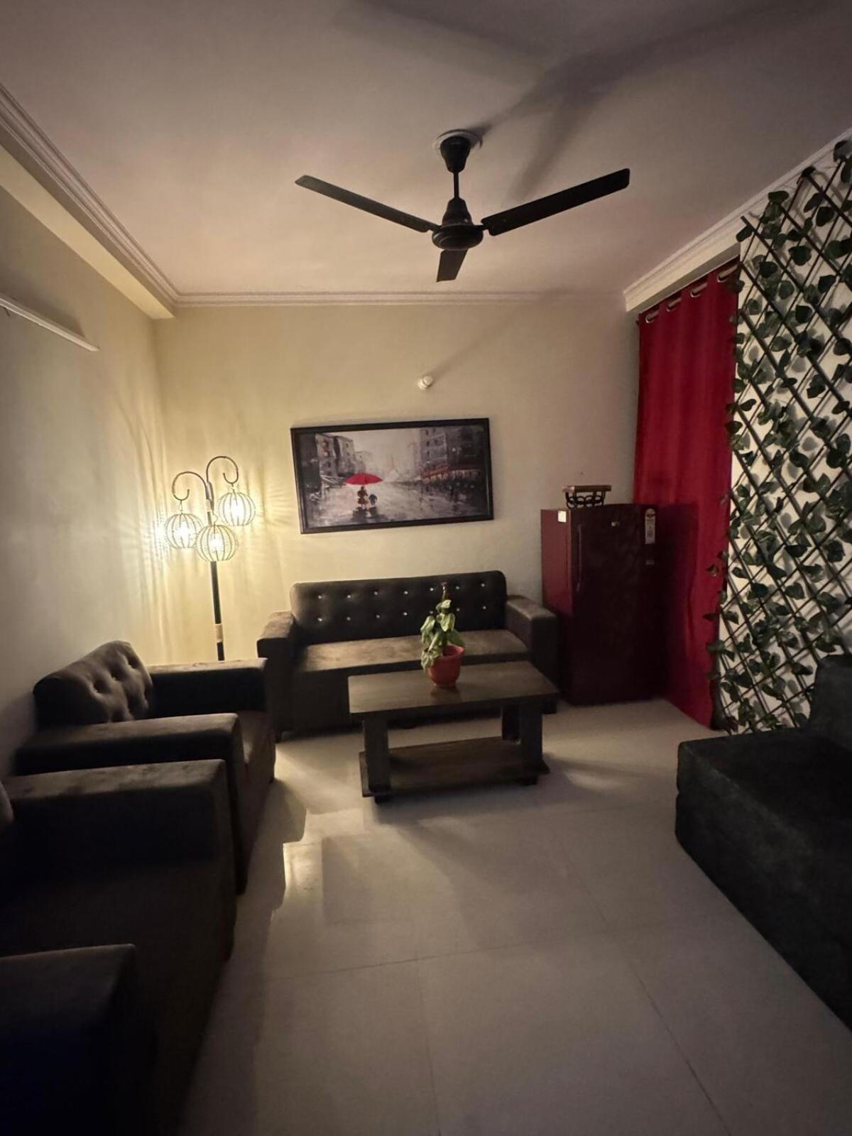 Apartment The Den- Private For Long New Delhi