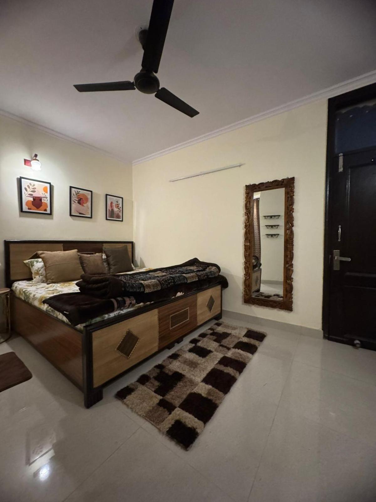 The Den- Private For Long New Delhi